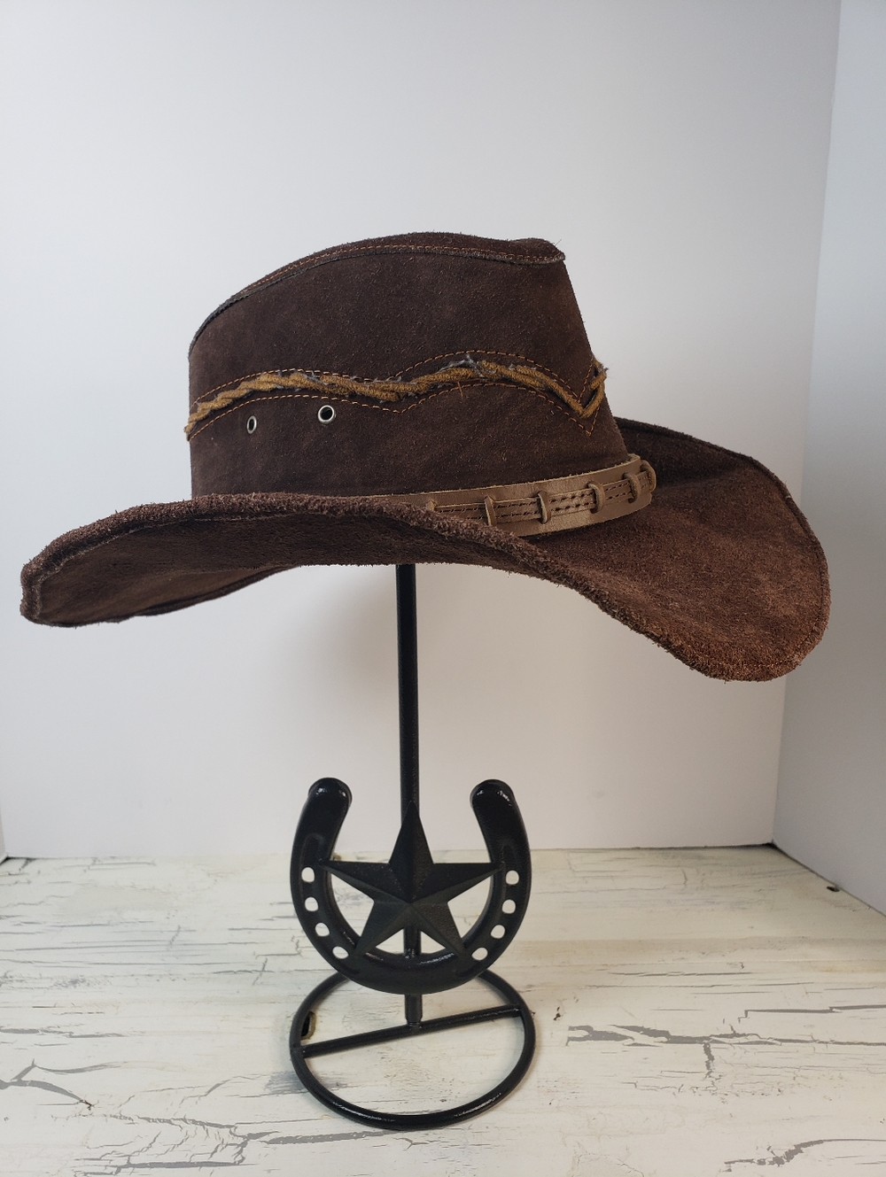 Bullhide Western Hat in Brown Roughout Leather - size L (7-1/4 to 7-3/8) Unisex
